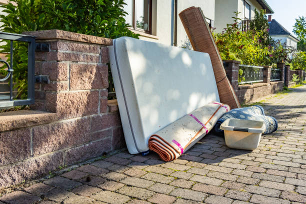 Best Mattress Removal Service  in Center Point, IA