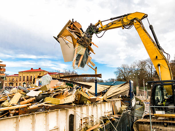 Best Junk Removal and Recycling  in Center Point, IA